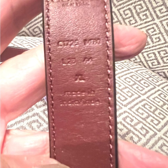 NEW COACH Signature Gold Buckle Red Leather Belt. Sz XL. Adjustable. MSRP $128. - Picture 3 of 7